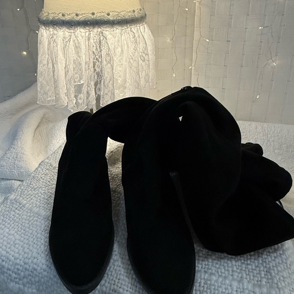 Black Stylish Over The Knee Boots